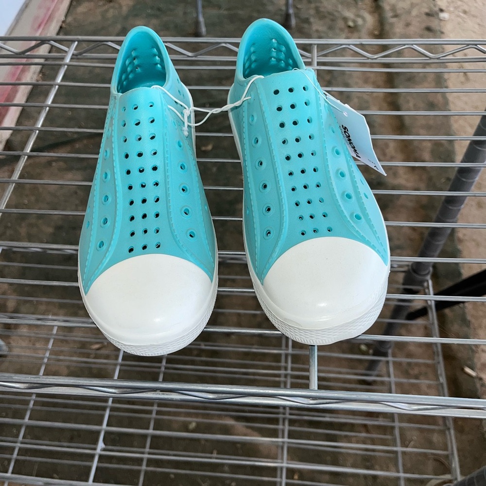 Aqua and White Slip-On Shoes water shoes sz 4 NEW